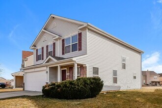 3789 Dusty Sands Rd in Whitestown, IN - Foto de edificio - Building Photo