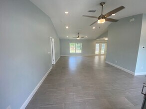 15896 SE 97th Ter in Summerfield, FL - Building Photo - Building Photo