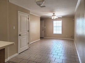 1903 Maria Isabel Dr, Unit C