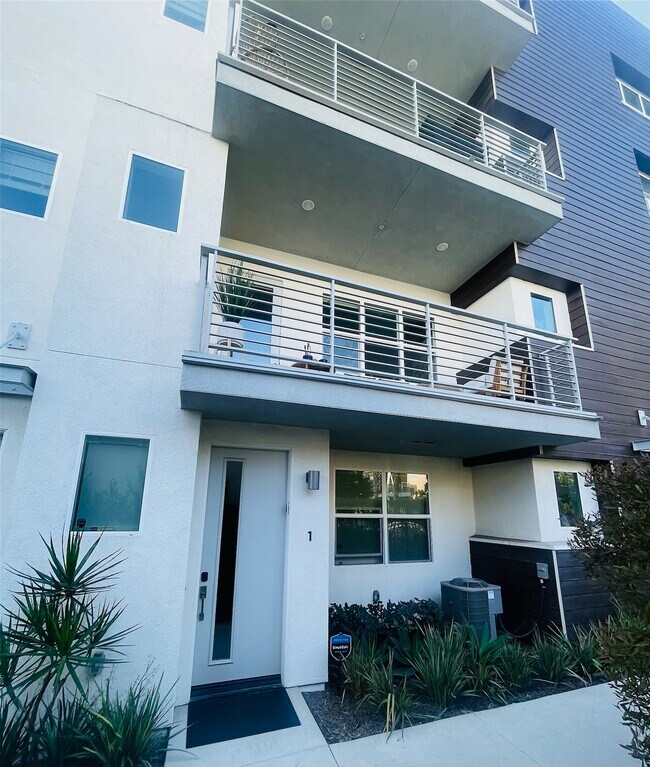 2065 Bravo Loop, Unit 2065 Bravo Loop #1 in Chula Vista, CA - Building Photo - Building Photo