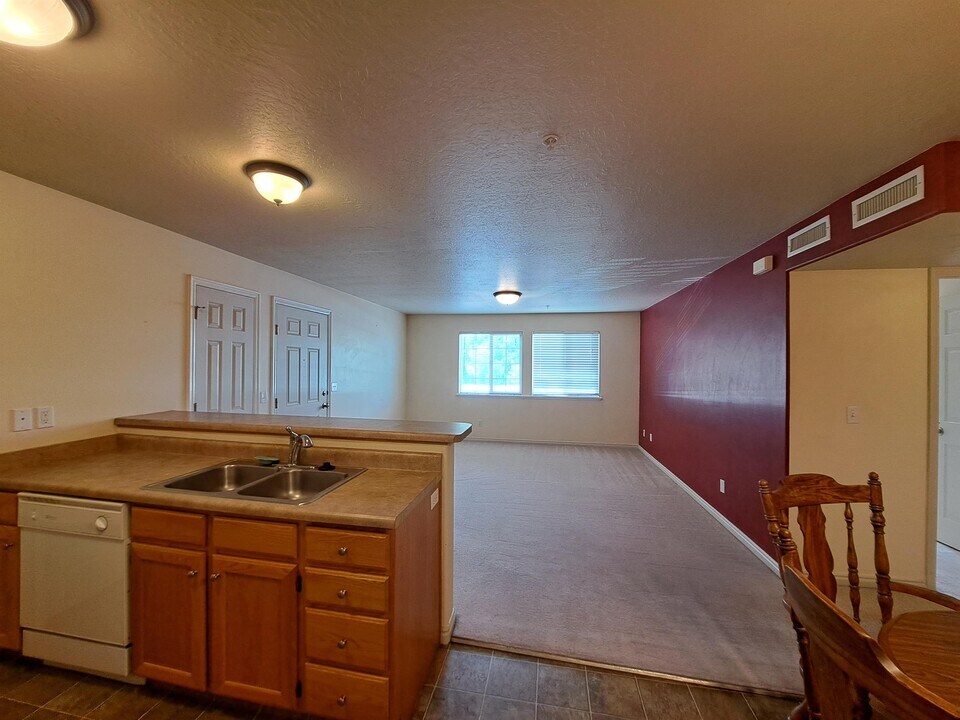 1219 S 1850 W in Springville, UT - Building Photo