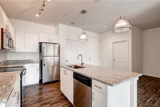 Curtis Street Lofts in Denver, CO - Building Photo - Building Photo