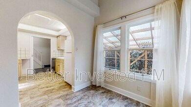 210 Brown St in Santa Rosa, CA - Building Photo - Building Photo