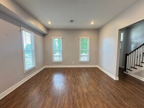 707 Livingston Ave NE in Grand Rapids, MI - Building Photo - Building Photo