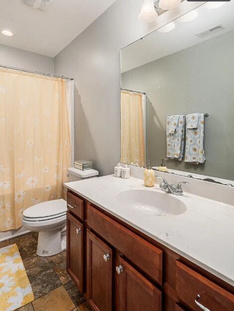 704 Arbor Dr in Greenville, NC - Building Photo - Building Photo