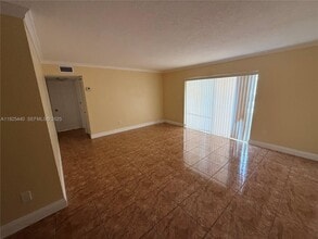 8011 W 6th Ave in Hialeah, FL - Building Photo - Building Photo