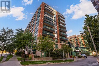 525 Wilson Ave in Toronto, ON - Building Photo - Building Photo