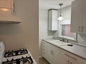 3 Forbes St, Unit #2 in Boston, MA - Building Photo - Building Photo