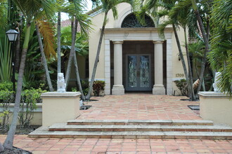 1755 Village Blvd in West Palm Beach, FL - Building Photo - Building Photo