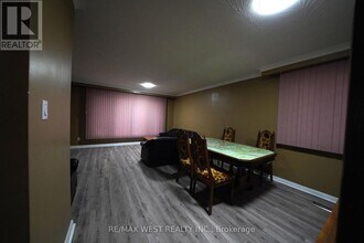 35 Beckett Ave in Toronto, ON - Building Photo - Building Photo