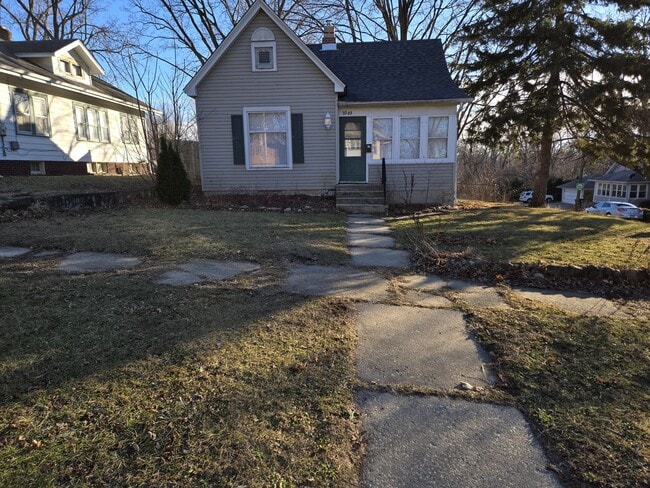 2203 15th Ave in Rockford, IL - Building Photo - Building Photo