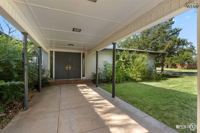 1605 Weeks St in Wichita Falls, TX - Building Photo - Building Photo