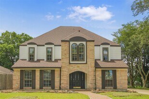 15102 Torry Pines Rd in Houston, TX - Building Photo