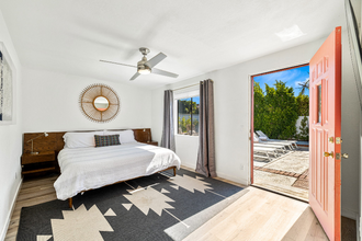 2950 N Bahada Rd in Palm Springs, CA - Foto de edificio - Building Photo