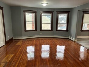 40 Stone St, Unit 40 in Manchester, CT - Building Photo - Building Photo