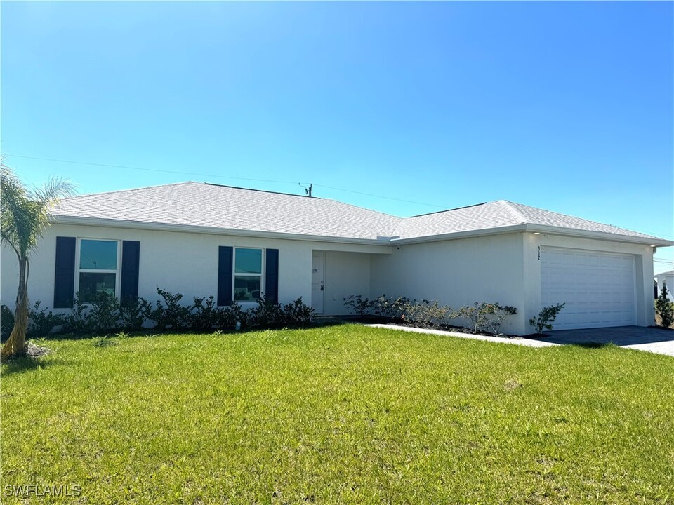 312 NE 16th Terrace in Cape Coral, FL - Building Photo