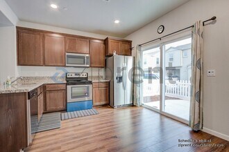 8159 Laurel Willow Ln in Sacramento, CA - Building Photo - Building Photo