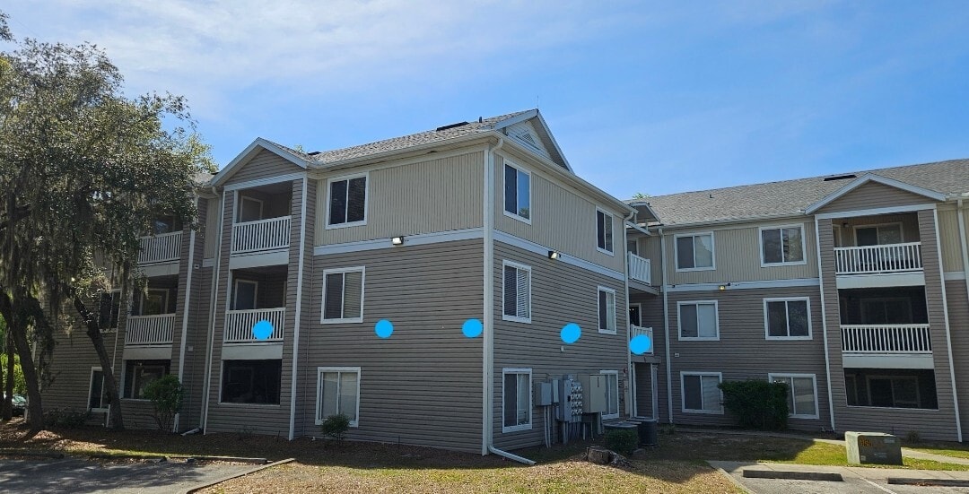 4215 SW 22nd Ln, Unit 4000 sw 23th st unit 1201 in Gainesville, FL - Building Photo