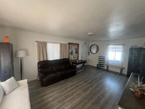 10945 Campbell Ave in Riverside, CA - Building Photo - Building Photo