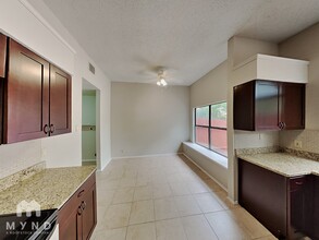 9323 Village Lance in San Antonio, TX - Building Photo - Building Photo