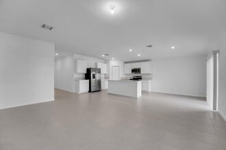 5936 Mangrove Dr in Port St. Lucie, FL - Building Photo - Building Photo