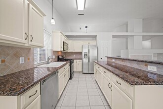 26 Maize Meadow Pl in Spring, TX - Building Photo - Building Photo