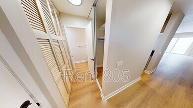 309 E Surfside Dr in Port Hueneme, CA - Building Photo - Building Photo