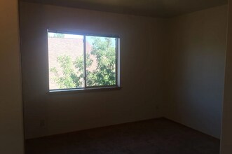 1121 NE Hidden Valley Dr in Bend, OR - Building Photo - Building Photo
