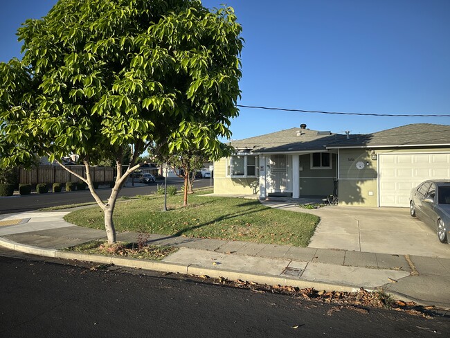 36516 Blackwood Dr