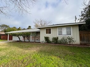 1514 Hesket Wy in Sacramento, CA - Building Photo - Building Photo