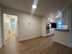 1432 N Fairfax Ave in Los Angeles, CA - Building Photo - Building Photo