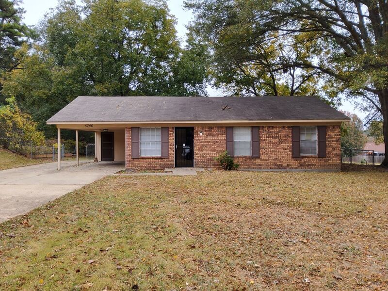 5740 Cherokee Dr in Horn Lake, MS - Building Photo