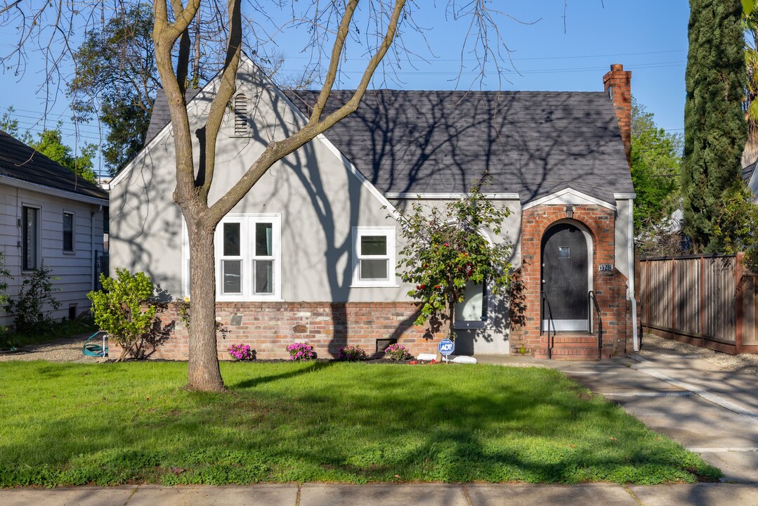 3740 Jeffrey Ave in Sacramento, CA - Building Photo