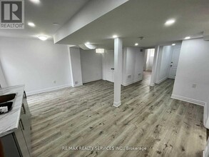 35 Seahorse Ave in Brampton, ON - Building Photo - Building Photo
