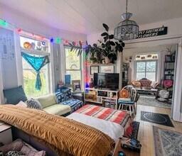 1802 W 3rd St in Duluth, MN - Building Photo - Building Photo