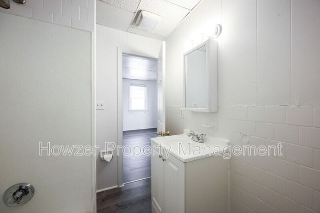 property at 87 Myrtle St