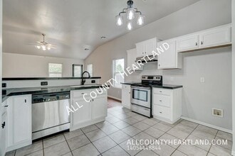 2008 SE 7th Ct in Moore, OK - Building Photo - Building Photo