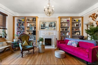 2305 Victoria Av, Unit 414 in Regina, SK - Building Photo - Building Photo