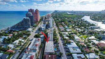 2400 NE 33rd Ave in Fort Lauderdale, FL - Building Photo