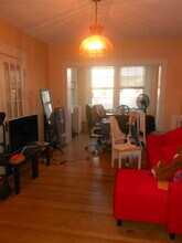 40 Chester St in Boston, MA - Foto de edificio - Building Photo