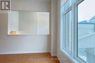 33 Millman Ln in Richmond Hill, ON - Building Photo - Building Photo