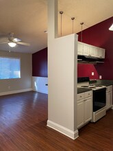 2125 Sandpiper St in Tallahassee, FL - Foto de edificio - Building Photo