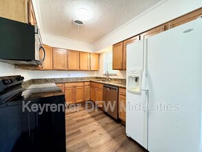 2605 Lasalle Dr in Irving, TX - Building Photo - Building Photo