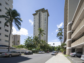 Lanikea at Waikiki in Honolulu, HI - Building Photo - Building Photo