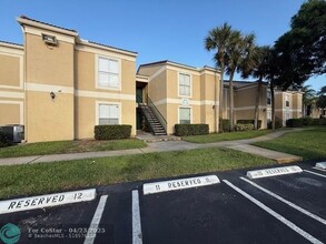 899 Riverside Dr in Coral Springs, FL - Building Photo - Building Photo