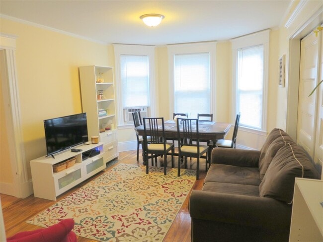 11 Burnside Ave, Unit 1