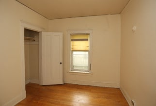1233 Marshall / 1222-36 Cass in Milwaukee, WI - Building Photo - Interior Photo