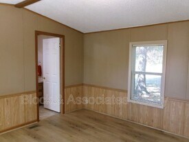 6991 Spencer-Dixon Rd in Greensboro, NC - Building Photo