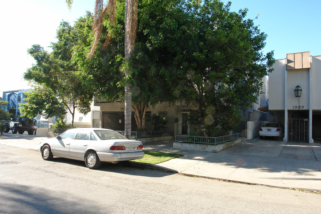 1943 Selby Ave in Los Angeles, CA - Building Photo