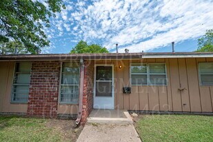 701 Beech St in Coffeyville, KS - Building Photo
